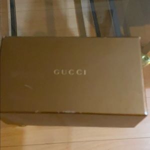 Authentic gucci sunglass